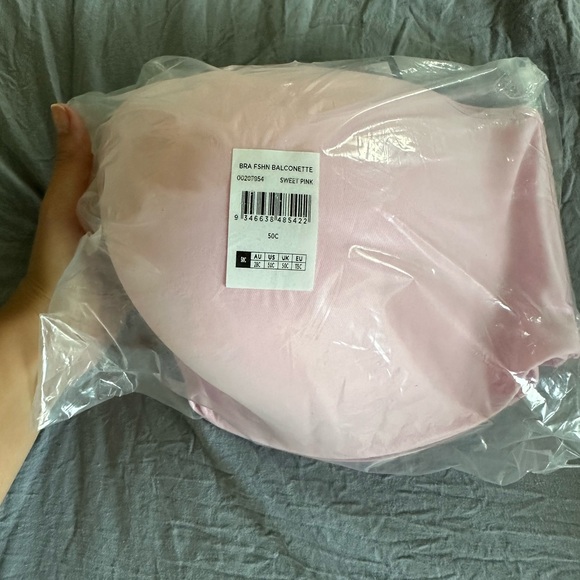 NWT Avenue Plus Size Fashion Balconette Bras - Picture 4 of 9